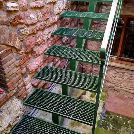 Easy Apartment, Your Entire House! *